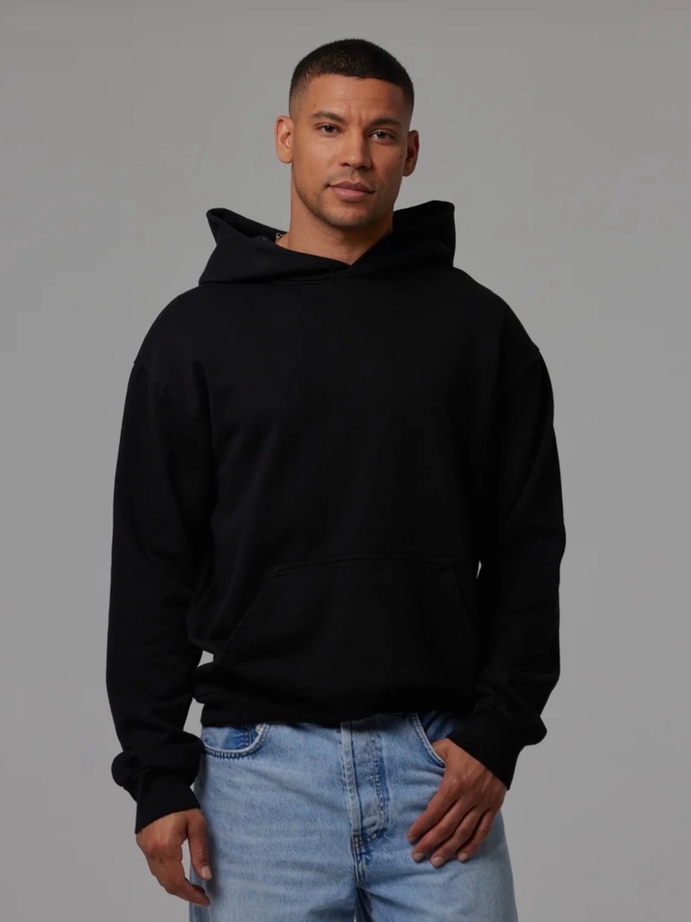 TALENTLESS Black Pullover Hoodie Size Medium